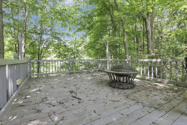 1200 Willow Rd, Springfield, OH 45502 - view of wooden deck