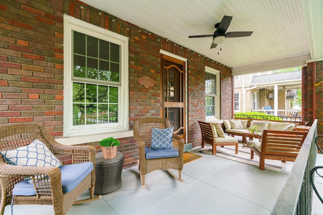 2454 Seneca Park Pl, Columbus, OH 43209 - covered porch with ceiling fan and an outdoor living space