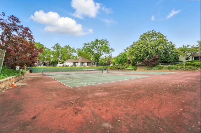 127 Saint Michelle St Unit 35B, Columbus, OH 43085 - view of tennis court