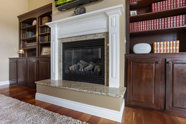 2036 Amber Wood Pl, Lancaster, OH 43130 - detailed view of wood finished floors and a premium fireplace