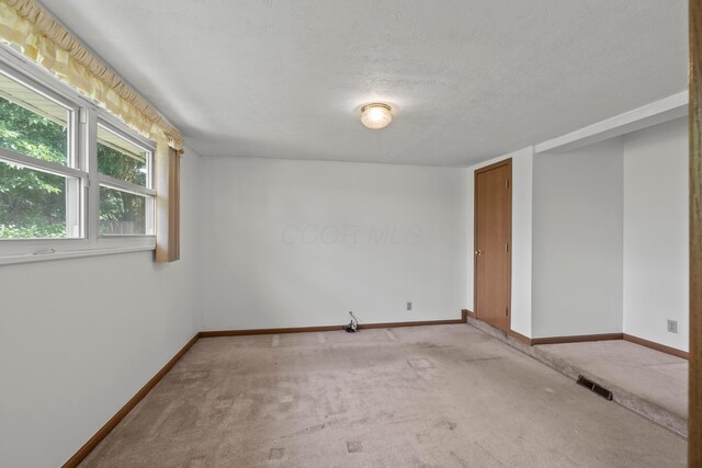 1482 Cottingham Ct W, Columbus, OH 43209 - photo 19