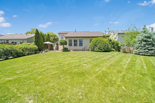 272 Trail E, Etna, OH 43062 - view of green lawn