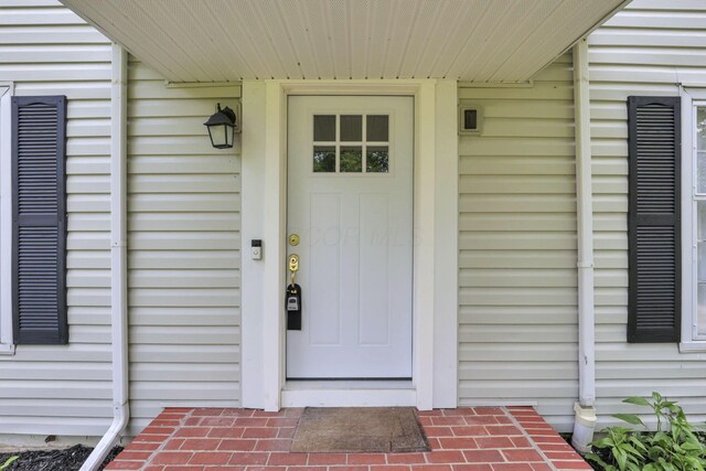 498 Manor, Newark, OH 43055 - view of property entrance