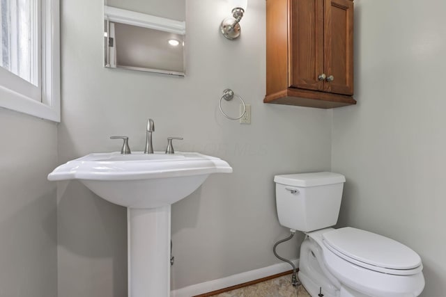 498 Manor, Newark, OH 43055 - half bathroom with toilet and baseboards