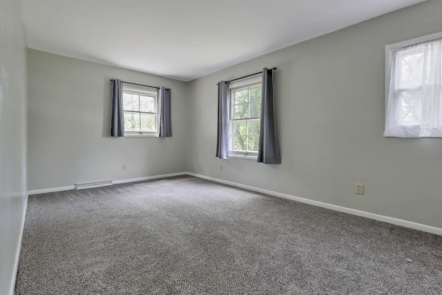 498 Manor, Newark, OH 43055 - empty room with carpet and baseboards