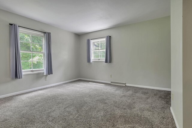 498 Manor, Newark, OH 43055 - carpeted empty room featuring baseboards