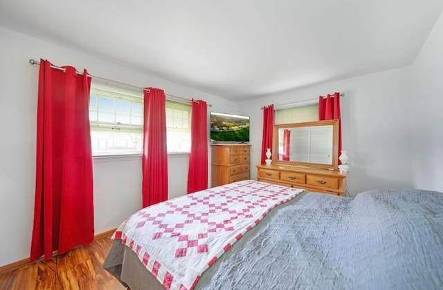 164 Sturbridge Rd, Columbus, OH 43228 - bedroom with wood finished floors and baseboards