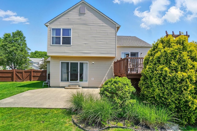 7221 Dewfall Dr, Reynoldsburg, OH 43068 - rear view of house with a deck and a patio