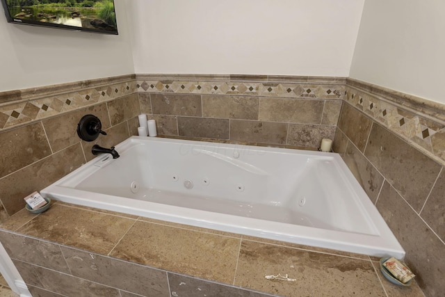 8270 Windy Hollow Rd, Johnstown, OH 43031 - bathroom with a jetted tub