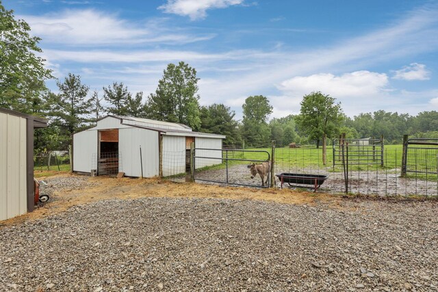 8270 Windy Hollow Rd, Johnstown, OH 43031 - view of yard featuring a pole building and an outdoor structure