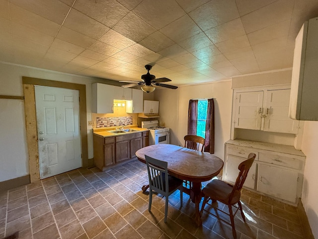 140 Sycamore St, Glouster, OH 45732 - dining space with ceiling fan