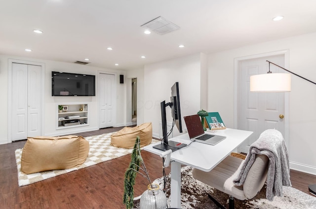232 N Stanwood Rd, Columbus, OH 43209 - home office featuring dark wood-style flooring, recessed lighting, and baseboards