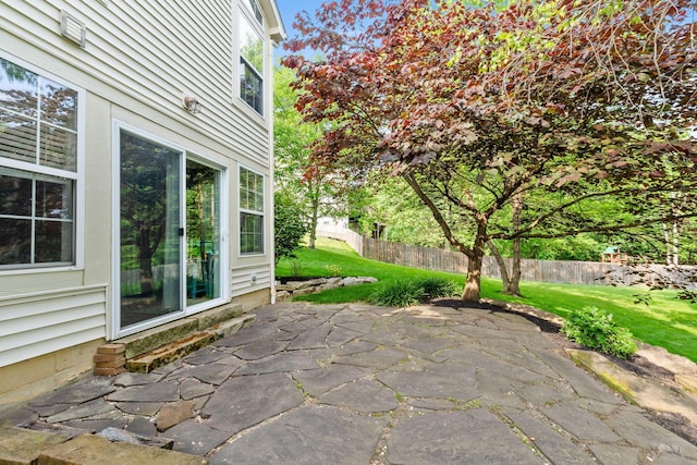 369 Highbanks Valley Ct, Newark, OH 43055 - view of patio / terrace