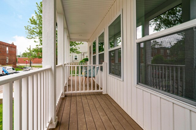 2589 Dayton Ave, Columbus, OH 43202 - view of porch