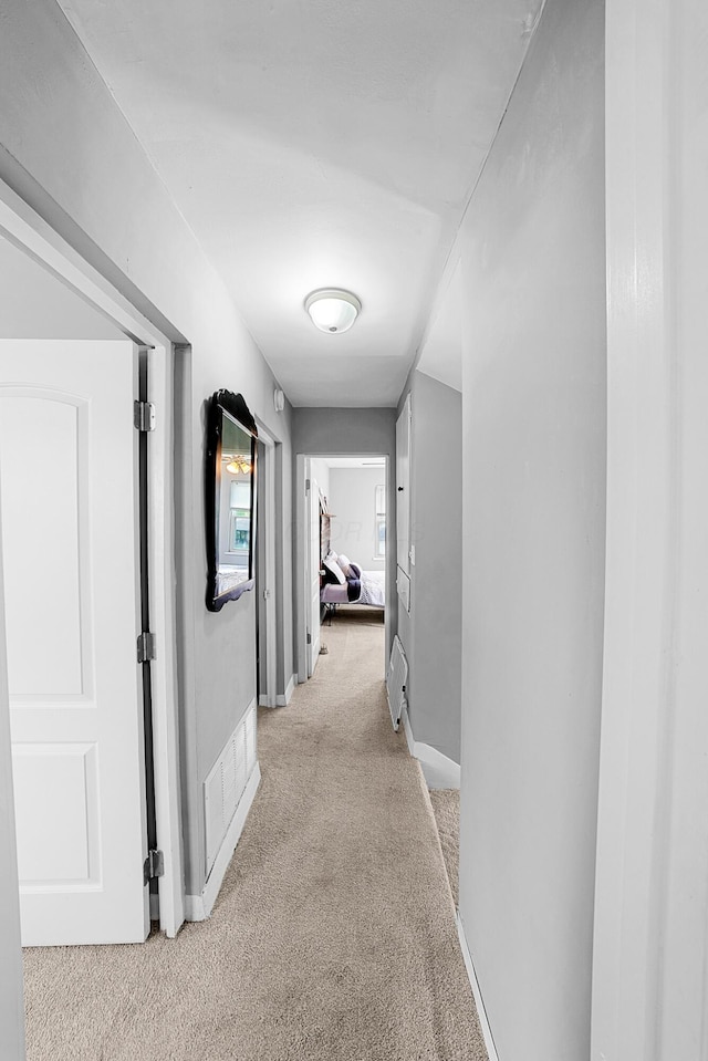1081 Harrisburg Pike, Columbus, OH 43223 - hallway with light colored carpet and baseboards
