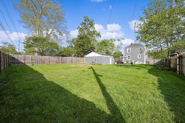 1081 Harrisburg Pike, Columbus, OH 43223 - view of yard