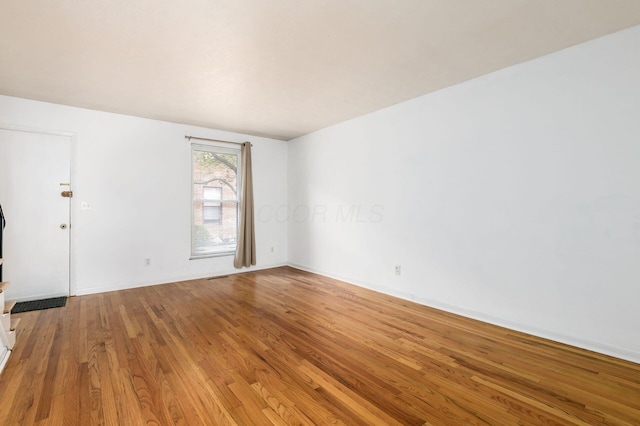 1824 Willoway Cir S, Columbus, OH 43220 - spare room featuring wood finished floors and baseboards
