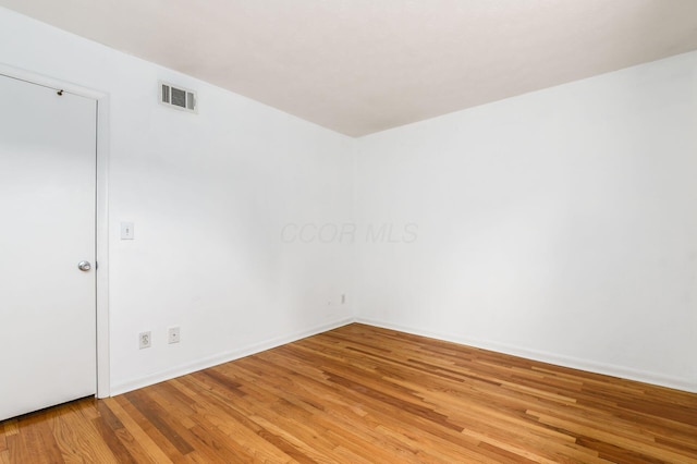 1824 Willoway Cir S, Columbus, OH 43220 - spare room featuring light wood finished floors and baseboards