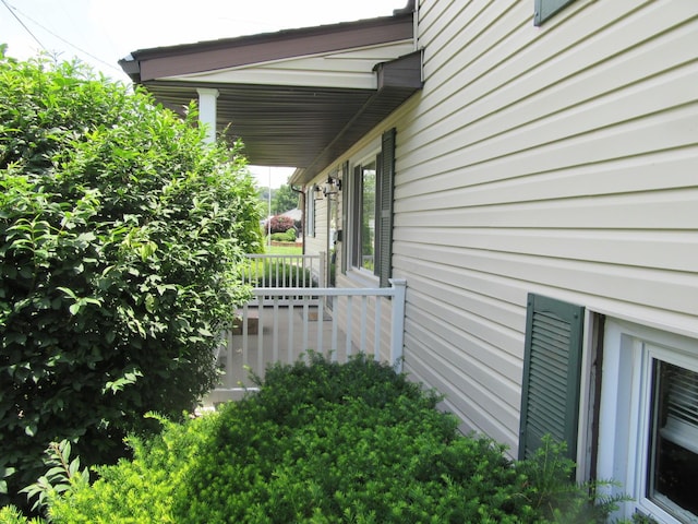 302 W Hubert Ave, Lancaster, OH 43130 - view of home's exterior