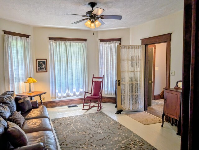 262 N 5th St, Mcconnelsville, OH 43756 - photo 4