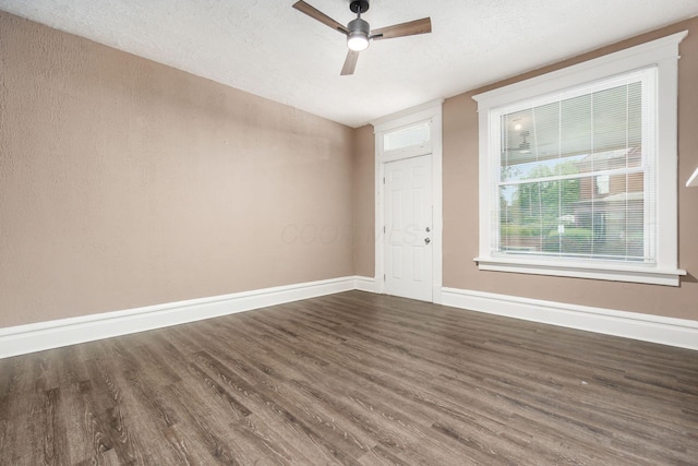 438-440 S Ohio Ave, Columbus, OH 43205 - unfurnished room featuring wood finished floors, ceiling fan, baseboards, and a textured ceiling