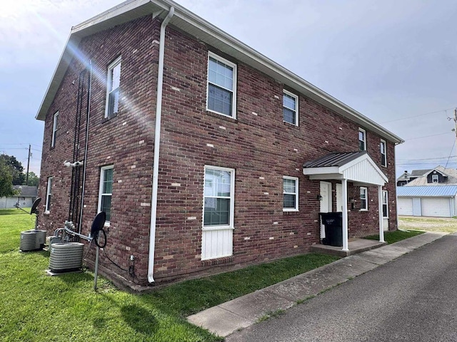 545 E Mcconnel Ave, Mcconnelsville, OH 43756 - photo 1