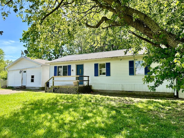 10070 Wolfe Rd, New Vienna, OH 45159 - view of front of home featuring a front yard and metal roof