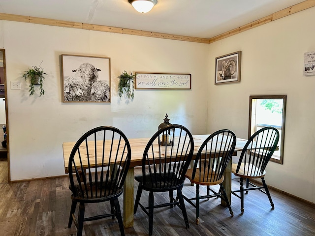 10070 Wolfe Rd, New Vienna, OH 45159 - dining space with wood finished floors and baseboards