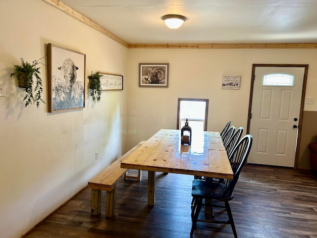 10070 Wolfe Rd, New Vienna, OH 45159 - dining area with dark wood-style floors