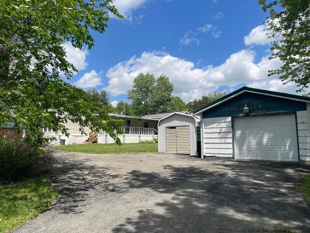 6960 Highland Trl W, Hillsboro, OH 45133 - photo 3