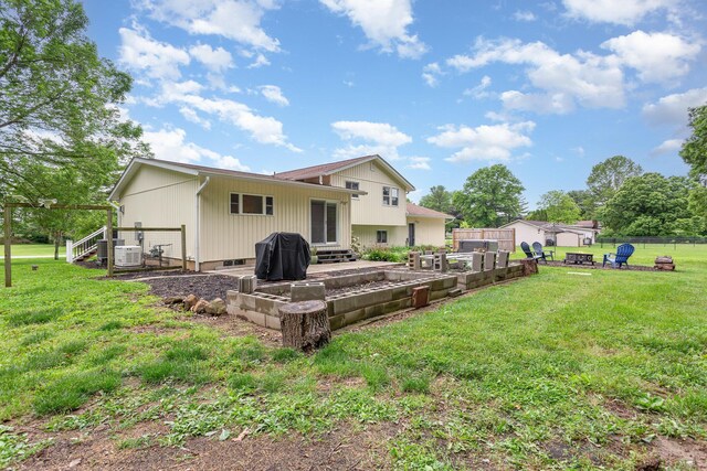 2914 Hickory Hill Dr SE, Lancaster, OH 43130 - view of back of house
