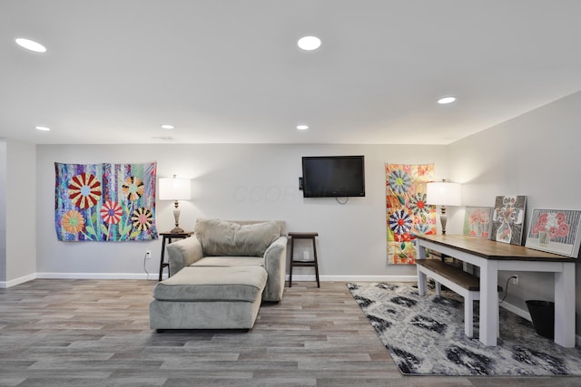 4511 Collingdale Rd, Columbus, OH 43231 - living area with baseboards, recessed lighting, and wood finished floors