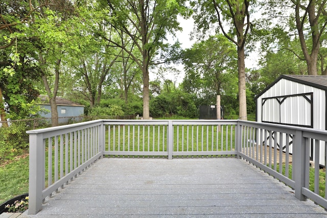 4511 Collingdale Rd, Columbus, OH 43231 - view of wooden terrace