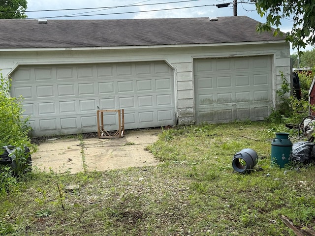 15 Tulip Rd, Medway, OH 45341 - view of detached garage