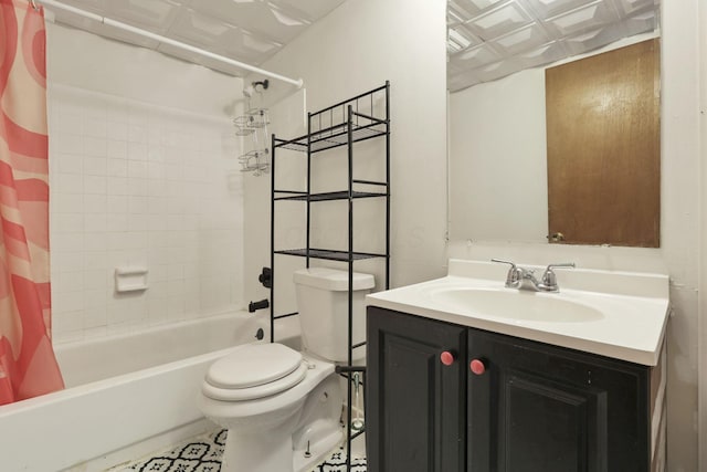7347 Fall Creek Ln Unit J, Columbus, OH 43235 - full bathroom with toilet, shower / bath combo with shower curtain, and vanity