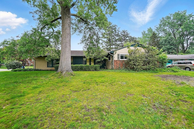 1120 Morning St, Worthington, OH 43085 - view of grassy yard