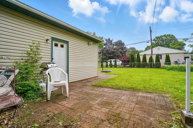 1120 Morning St, Worthington, OH 43085 - view of yard featuring a patio