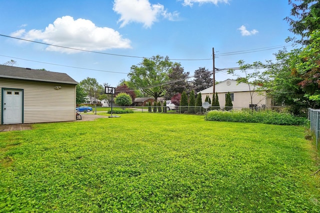 1120 Morning St, Worthington, OH 43085 - view of yard