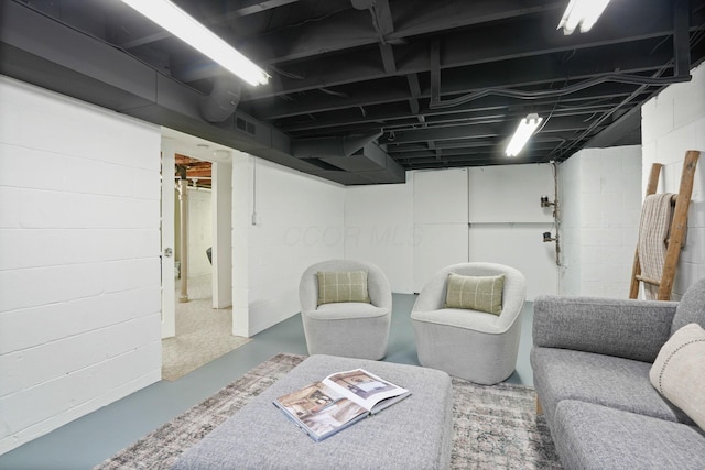 2314 Woodstock Rd, Columbus, OH 43221 - finished basement with concrete block wall