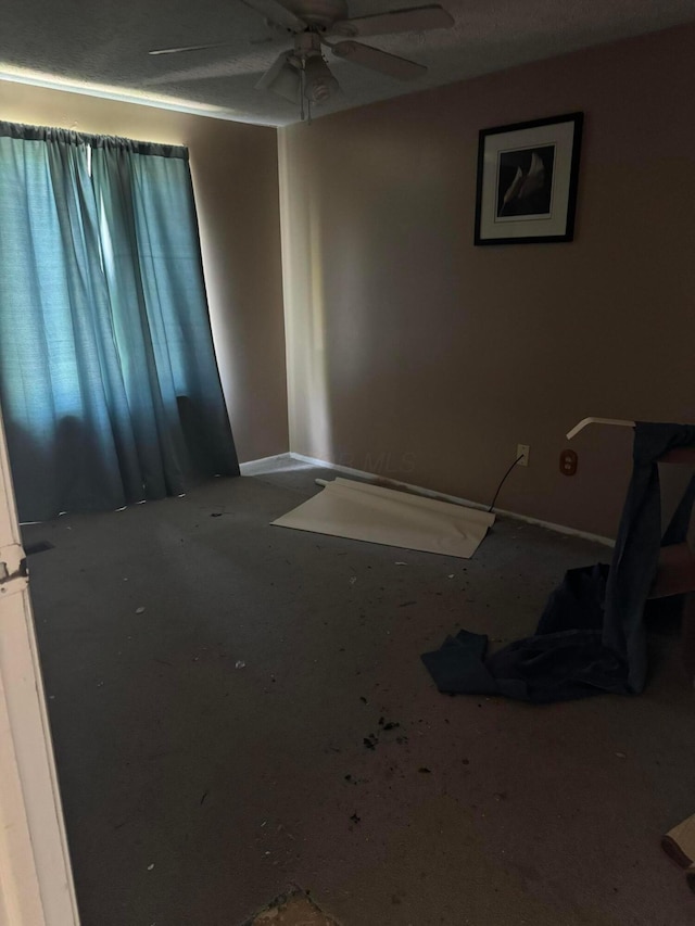 3751 Dolomite Dr, Columbus, OH 43230 - empty room with a ceiling fan