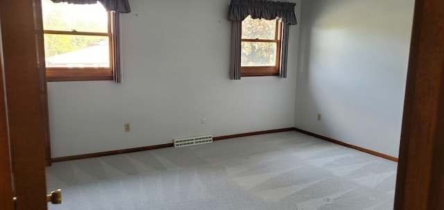 4993 Shadycrest Rd, Columbus, OH 43229 - spare room with carpet flooring and baseboards