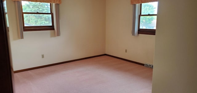 4993 Shadycrest Rd, Columbus, OH 43229 - unfurnished room with light colored carpet and baseboards