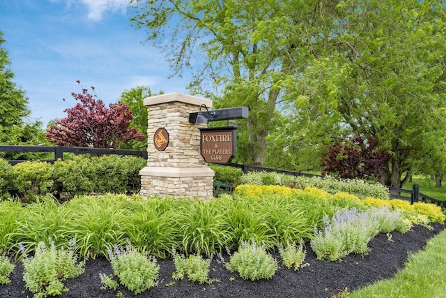 417 Oakland Hills Loop, Commercial Point, OH 43116 - view of community / neighborhood sign