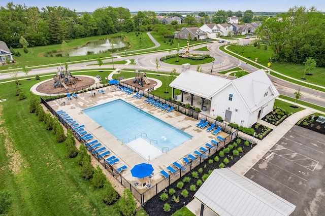 417 Oakland Hills Loop, Commercial Point, OH 43116 - aerial view of a nearby body of water and a pool area