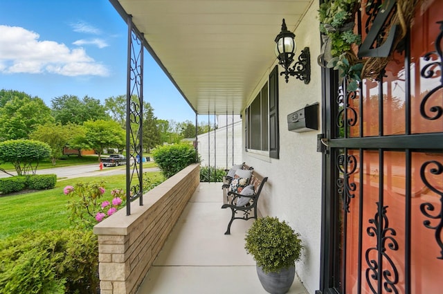 723 W Winmar Pl, Westerville, OH 43081 - porch with a lawn