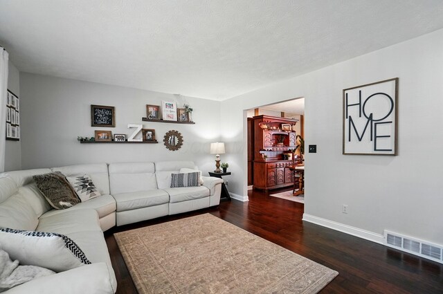 723 W Winmar Pl, Westerville, OH 43081 - living room with wood finished floors and baseboards