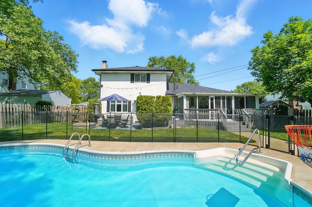 723 W Winmar Pl, Westerville, OH 43081 - view of swimming pool with a sunroom and a patio area