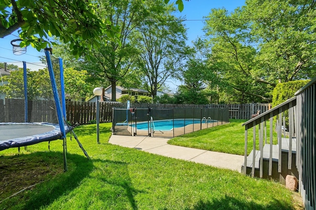 723 W Winmar Pl, Westerville, OH 43081 - view of swimming pool featuring a trampoline