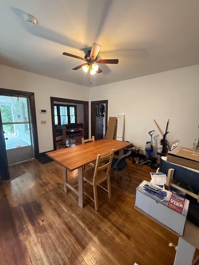 1482 Briarwood Ave, Columbus, OH 43211 - dining area with wood finished floors and a ceiling fan