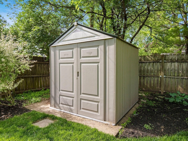 2356 Swansea Rd, Columbus, OH 43221 - view of shed featuring a fenced backyard